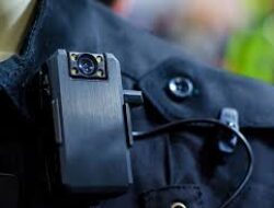 Petugas Imigrasi Gunakan Bodycam di Bandara Soekarno-Hatta, Tingkatkan Transparansi dan Akuntabilitas