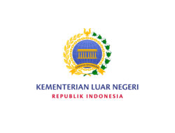 Kemlu Pastikan Ratusan WNI di Iran Aman Pasca Serangan Udara Israel