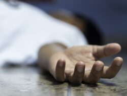Seorang Pria Ditemukan Tewas, Diduga Loncat dari Lantai 10 Apartemen
