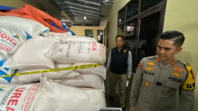 Polisi Berhasil Ungkap Penimbunan 25 Ton Pupuk Subsidi di Garut